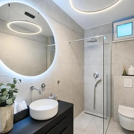 Tina's Tiny House Сasa de vacaciones *