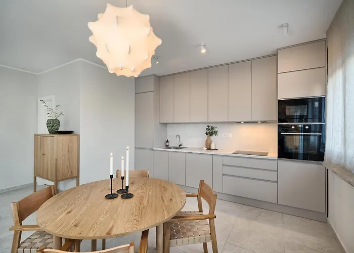 Tina's Tiny House * Slatine